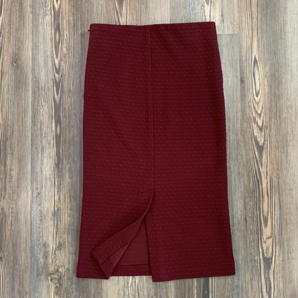 Ann Taylor LOFT Textured MIDI Pencil Skirt - Picture 7 of 8